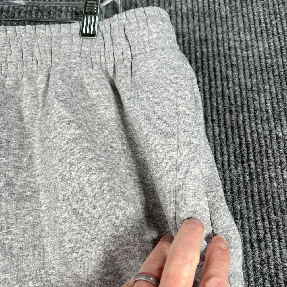 Under‎ Armour Shorts Mens XL Extra Large Gray Cotton Blend Loose Fit New